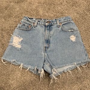 Vintage Levi’s 550 denim cut off shorts